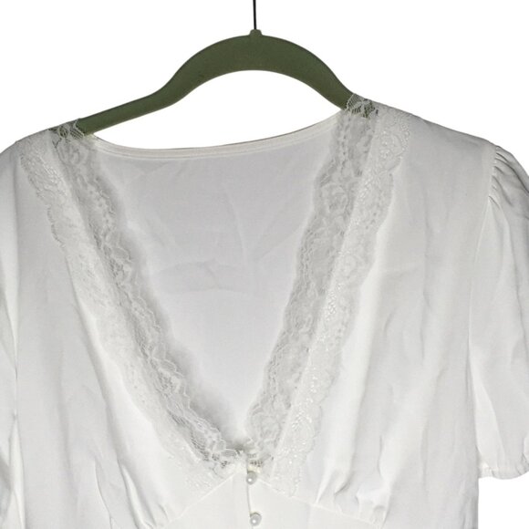 feminine  Babydoll Cropped Top Womens Sz L White Lace V Neck Angelcore dainty - Picture 6 of 16